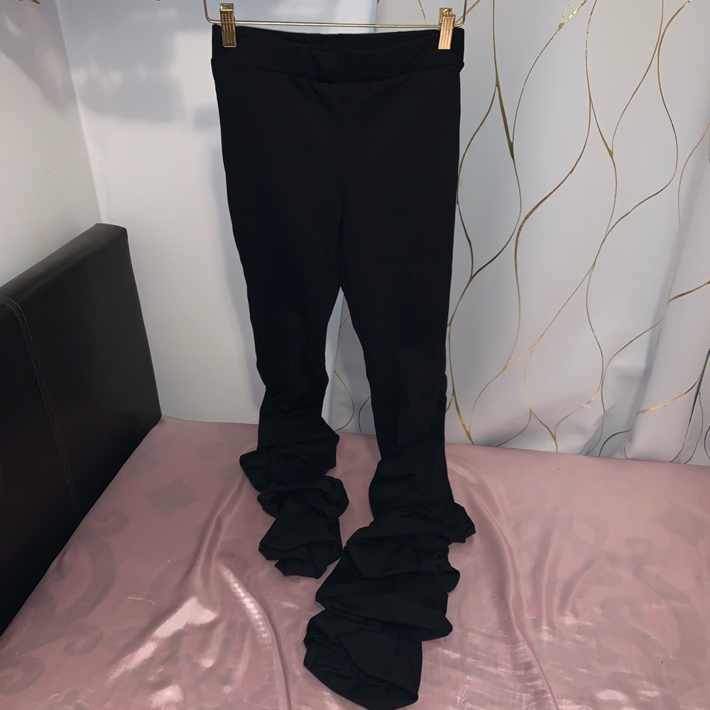 Black stacked pant